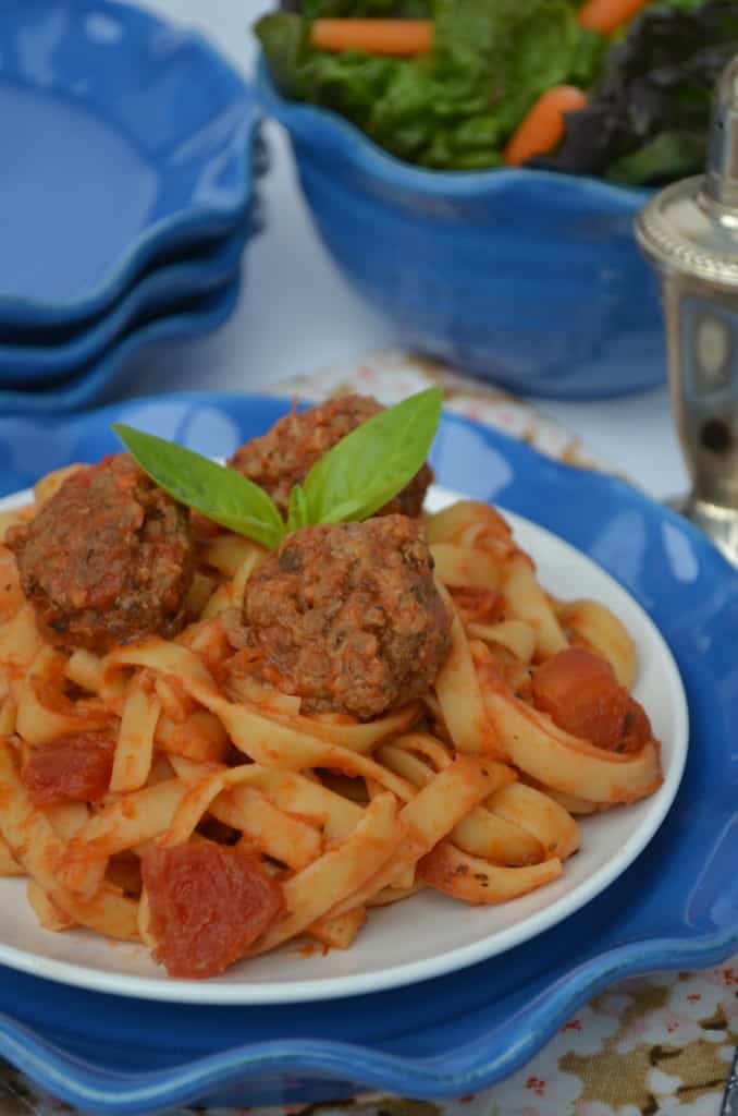 Crock Pot Recipe: Fettuccine Pasta & Meatballs