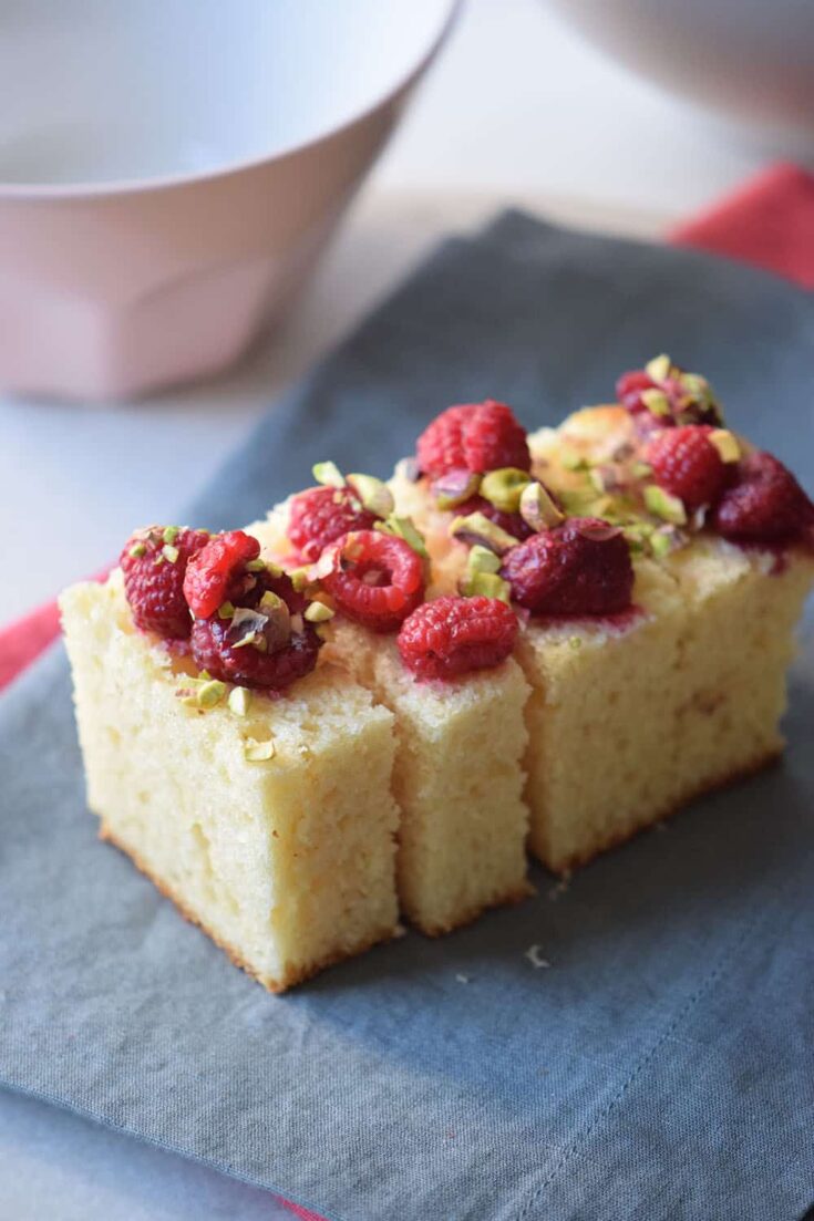 Pistachio and Raspberry Cake