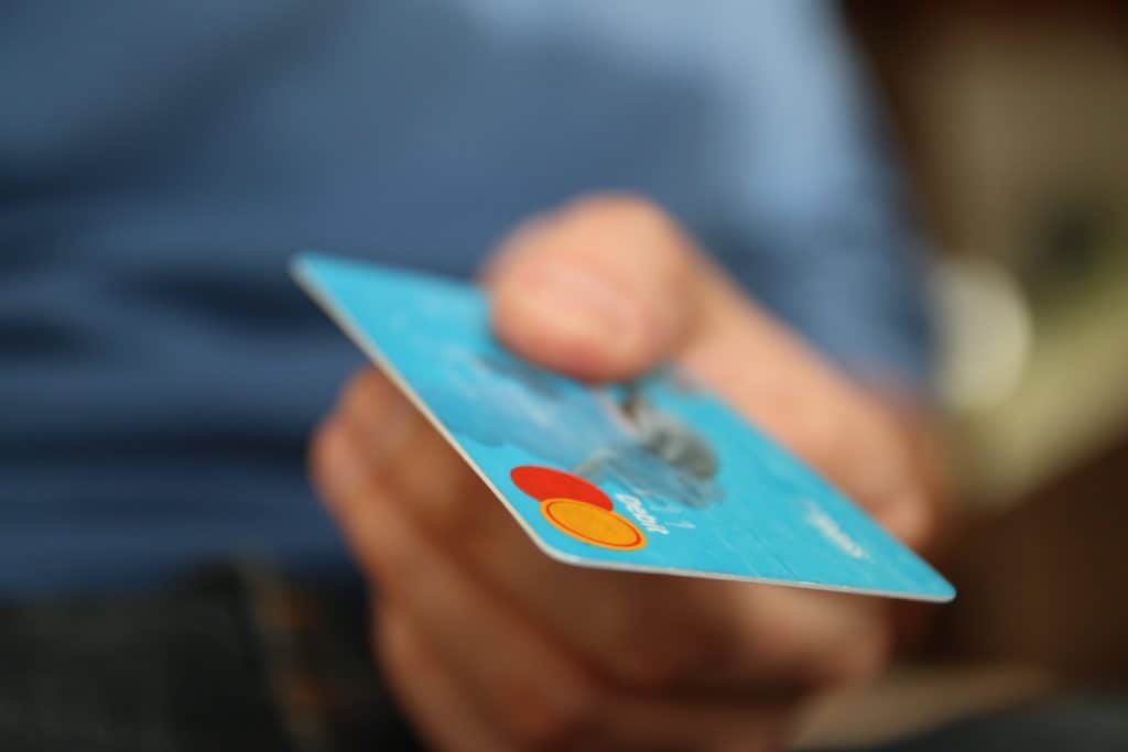 Good or Subprime Credit? 5 Credit Tips for Holiday Shopping