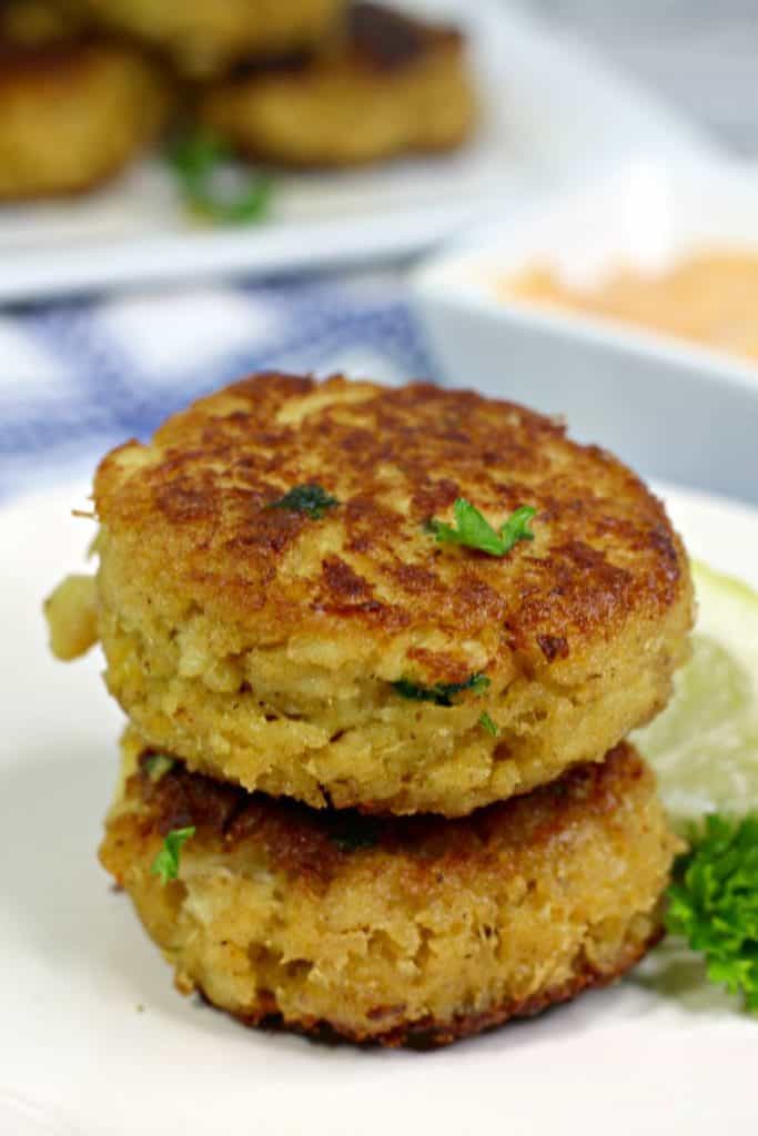 crab cakes ready to eat