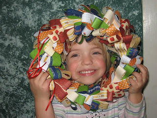 teacher appreciation gifts DIY paper loop wreath