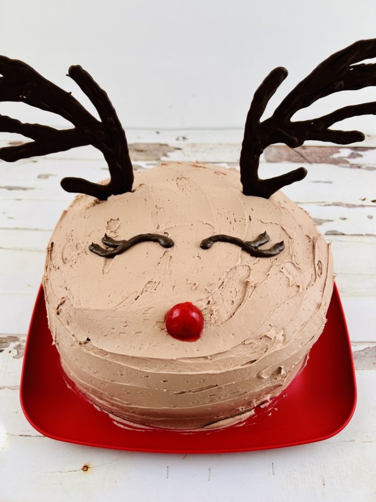 How to make a Reindeer Cake: