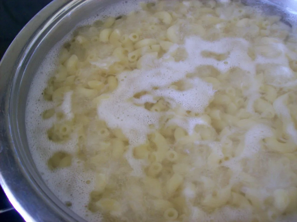 Mac and Cheese Dinner Ideas boiling macaroni